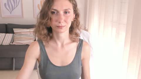 shesleepsnaked online show from February 8, 2025, 11:55 am