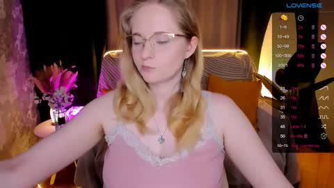 Hello guys my name is Aemilia online show from February 26, 2026, 7:51 am