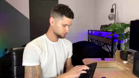 Shia online show from April 30, 2026, 3:07 pm