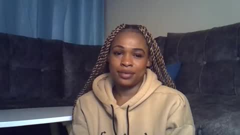 Snapshot of shiksmson chatting on October 17, 2025, 7:05 pm shiksmson online show from October 17, 2025, 7:05 pm