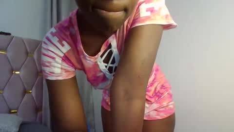 Shilla online show from December 13, 2025, 7:53 pm