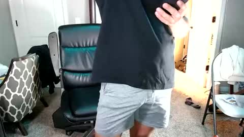 shimmyloe online show from January 12, 2026, 4:07 am