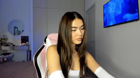 Shineel online show from February 17, 2026, 1:29 pm