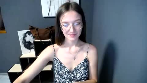 Jesica online show from June 25, 2026, 7:02 am
