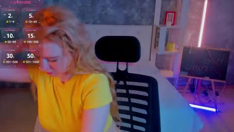 Snapshot of shiny_lisss chatting on May 31, 2026, 1:47 am Lisa online show from May 31, 2026, 1:47 am