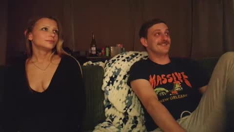 shinyandused online show from October 20, 2025, 1:28 am