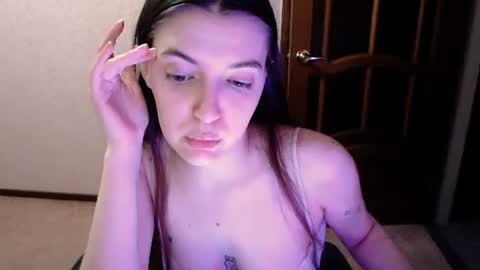 shiraha___rafieru online show from April 19, 2026, 9:50 pm