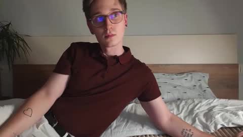 Matthew online show from November 16, 2025, 6:35 pm