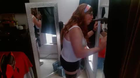 sarah online show from June 3, 2026, 9:09 pm