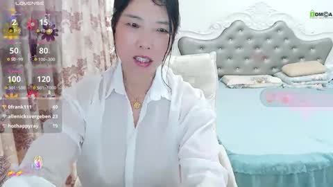 Shirleyni online show from November 4, 2025, 2:10 am