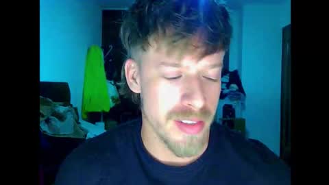 Snapshot of shirtless_dj chatting on November 23, 2025, 2:00 am Cick Goreskin online show from November 23, 2025, 2:00 am