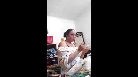 Snapshot of shockingtitz chatting on March 28, 2026, 2:16 pm spanish princess online show from March 28, 2026, 2:16 pm