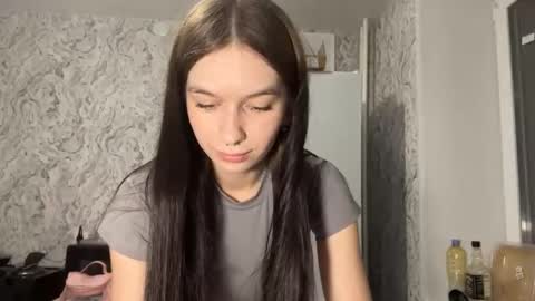 Snapshot of shonnalyssy chatting on April 15, 2026, 8:09 pm Your Shona online show from April 15, 2026, 8:09 pm