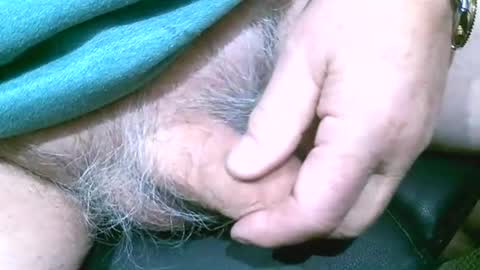 shootertog online show from December 1, 2025, 11:48 am