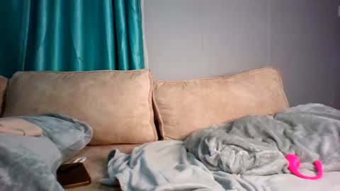 sexxy online show from June 23, 2026, 7:12 pm