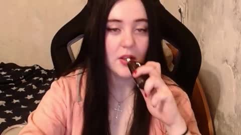 Snapshot of show_for_you chatting on December 11, 2024, 2:54 pm show_for_you online show from December 11, 2024, 2:54 pm