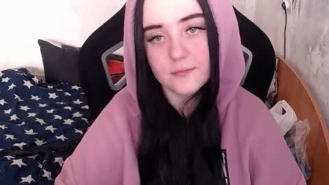 Snapshot of show_for_you chatting on March 11, 2025, 6:32 am show_for_you online show from March 11, 2025, 6:32 am