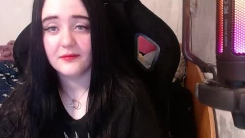 Snapshot of show_for_you chatting on March 12, 2025, 10:05 am show_for_you online show from March 12, 2025, 10:05 am