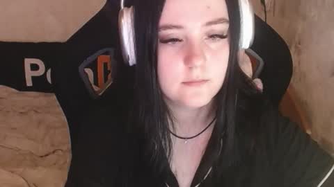 Snapshot of show_for_you chatting on February 2, 2026, 12:15 pm show_for_you online show from February 2, 2026, 12:15 pm