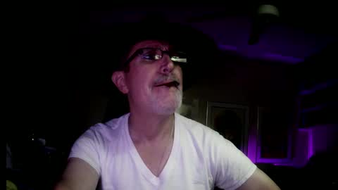 Snapshot of shrewtamer chatting on December 6, 2024, 9:21 am shrewtamer online show from December 6, 2024, 9:21 am