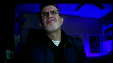 Snapshot of shrewtamer chatting on January 18, 2025, 1:52 am shrewtamer online show from January 18, 2025, 1:52 am