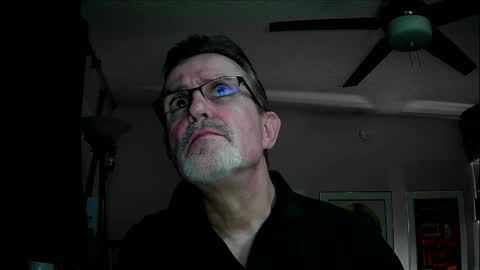 Snapshot of shrewtamer chatting on January 19, 2025, 4:01 am shrewtamer online show from January 19, 2025, 4:01 am