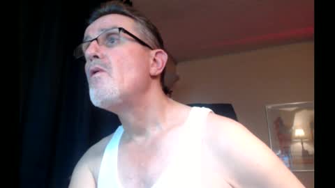 Snapshot of shrewtamer chatting on February 22, 2025, 5:23 am shrewtamer online show from February 22, 2025, 5:23 am