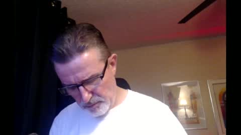 Snapshot of shrewtamer chatting on February 25, 2025, 1:52 am shrewtamer online show from February 25, 2025, 1:52 am