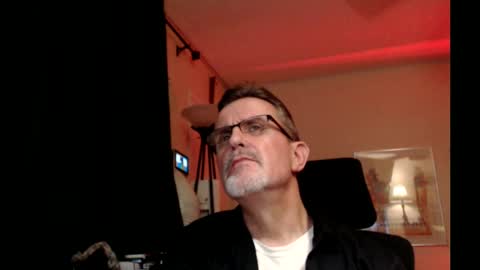 Snapshot of shrewtamer chatting on February 28, 2025, 5:59 am shrewtamer online show from February 28, 2025, 5:59 am