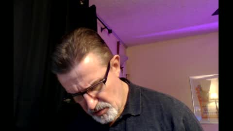 Snapshot of shrewtamer chatting on March 7, 2025, 1:42 am shrewtamer online show from March 7, 2025, 1:42 am