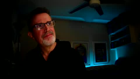 Snapshot of shrewtamer chatting on March 8, 2025, 9:50 am shrewtamer online show from March 8, 2025, 9:50 am