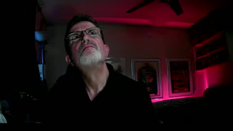 Snapshot of shrewtamer chatting on March 9, 2025, 1:25 am shrewtamer online show from March 9, 2025, 1:25 am