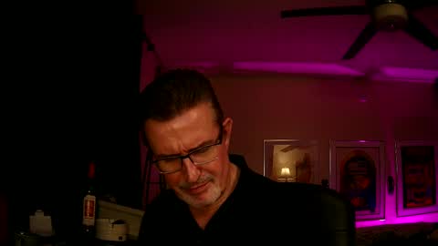 Snapshot of shrewtamer chatting on September 13, 2025, 5:29 am shrewtamer online show from September 13, 2025, 5:29 am