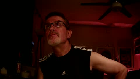 Snapshot of shrewtamer chatting on September 22, 2025, 1:40 am shrewtamer online show from September 22, 2025, 1:40 am