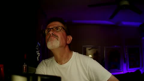 Snapshot of shrewtamer chatting on September 30, 2025, 5:01 am shrewtamer online show from September 30, 2025, 5:01 am