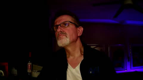 Snapshot of shrewtamer chatting on October 2, 2025, 3:02 am shrewtamer online show from October 2, 2025, 3:02 am