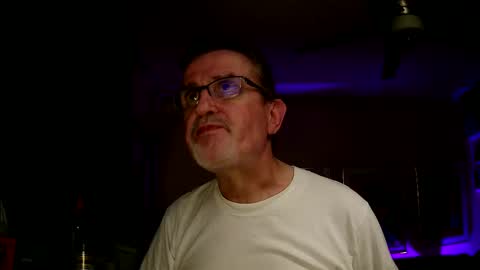 Snapshot of shrewtamer chatting on October 8, 2025, 2:53 am shrewtamer online show from October 8, 2025, 2:53 am