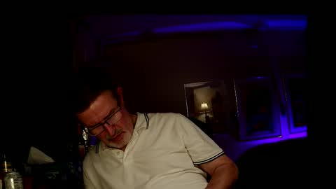 Snapshot of shrewtamer chatting on October 11, 2025, 2:55 am shrewtamer online show from October 11, 2025, 2:55 am