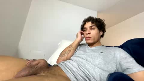 shurthingxx online show from January 18, 2025, 1:18 pm