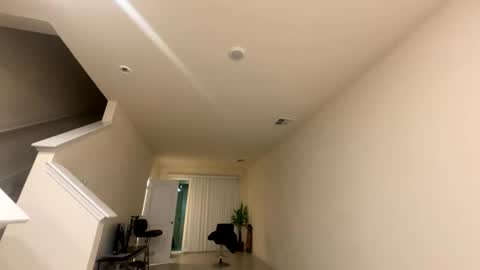 shurthingxx online show from February 22, 2025, 10:07 am