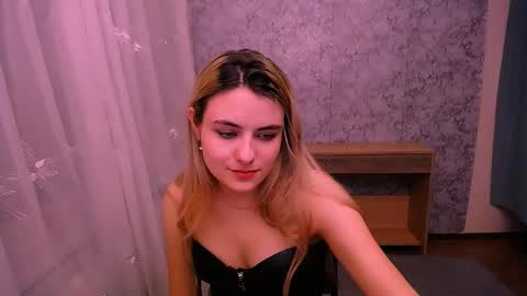 shy_sabrina_ online show from February 24, 2025, 5:20 pm