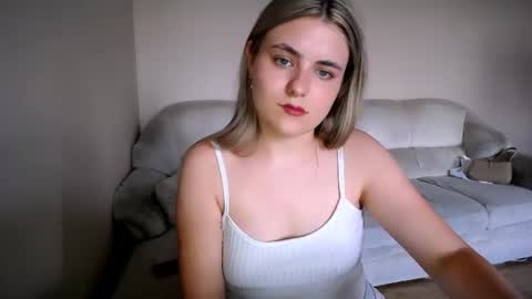 Snapshot of shy_sabrina_ chatting on June 19, 2026, 1:15 pm shy_sabrina_ online show from June 19, 2026, 1:15 pm