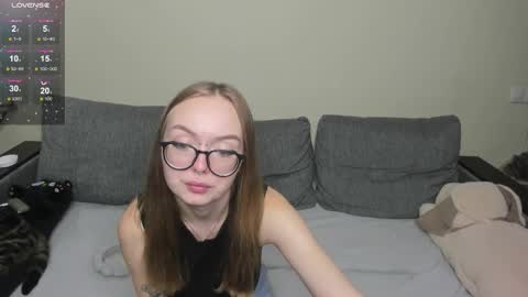 Melissa online show from October 13, 2025, 4:51 pm