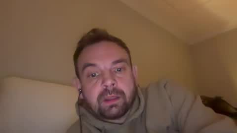 Snapshot of shyb35 chatting on December 4, 2024, 10:41 pm shyb35 online show from December 4, 2024, 10:41 pm