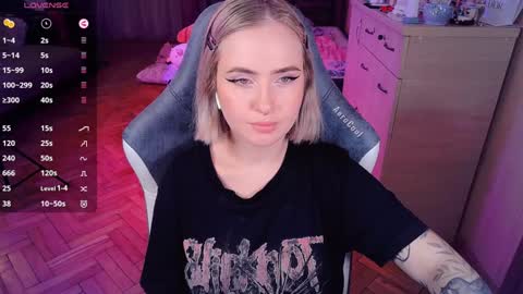 Snapshot of shyfoxxxy chatting on January 9, 2025, 6:15 pm Effie online show from January 9, 2025, 6:15 pm