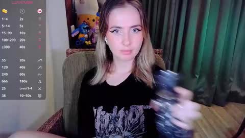 Snapshot of shyfoxxxy chatting on October 11, 2025, 6:23 am Effie online show from October 11, 2025, 6:23 am