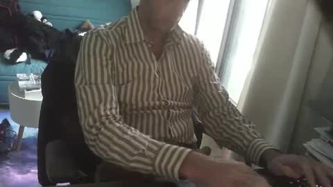 Snapshot of shyfrenchcock chatting on October 29, 2025, 2:30 pm shyfrenchcock online show from October 29, 2025, 2:30 pm