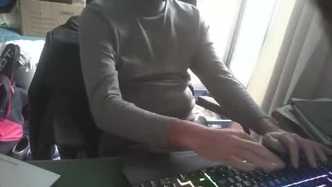 Snapshot of shyfrenchcock chatting on February 5, 2026, 1:27 pm shyfrenchcock online show from February 5, 2026, 1:27 pm