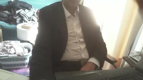 shyfrenchcock online show from May 18, 2026, 12:22 pm