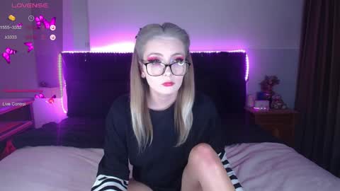 shysweetrish online show from March 29, 2026, 7:47 pm